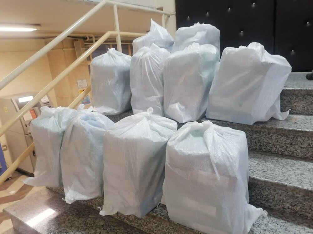 تصاویری از حجم انبوه پروندههای اتهامات شهردار سابق ارومیه