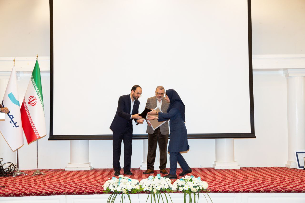 جشنواره سرآمدان سینا در راستای توسعه شبکه فروش برگزار شد 2