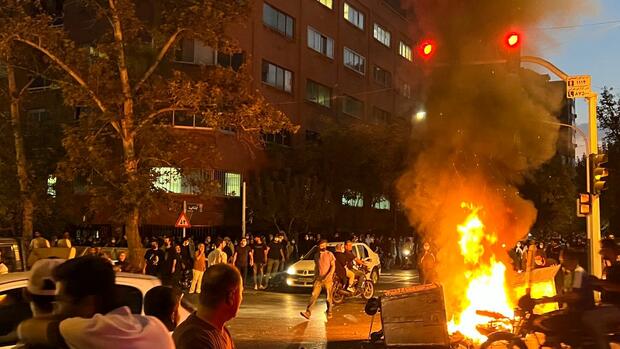 صدور ۱۱۱۸ کیفرخواست در ناآرامیهای اخیر/ نتایج قضایی سفر نماینده رهبری به سیستان و بلوچستان