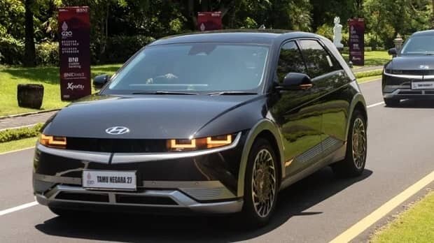 افزایش خارقالعاده تنوع ماشینهای برقی / از پورشه سوپراسپرت تا وانت فورد و غول هامر/ عکس