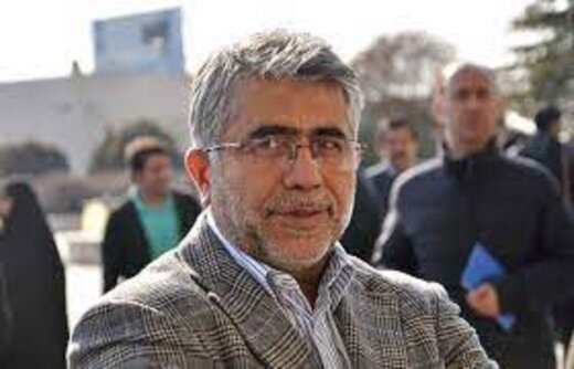 مقدس کردن آدمها به فیلمهای دفاع مقدسی ضربه میزند مقدس کردن آدمها به فیلمهای دفاع مقدسی ضربه میزند