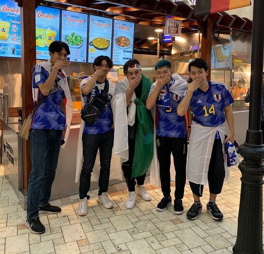 عکس | پاسخ ژاپنیها به حرکت اعتراضی تیم ملی آلمان