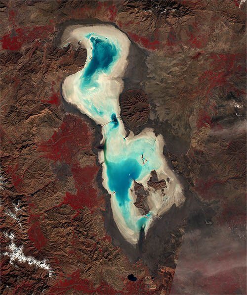 جدیدترین تصویر ماهواره‌ای دریاچه ارومیه / عکس