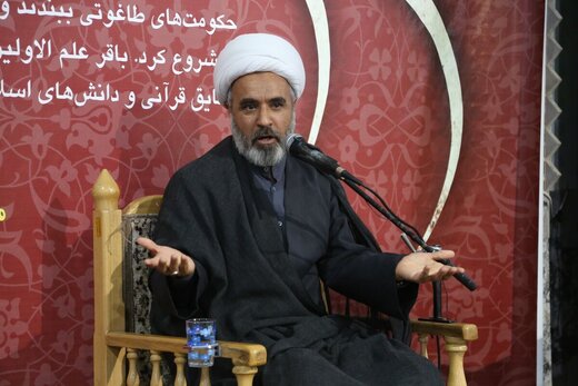 خطیب جمعه بیرجند: قوه قضاییه در سریعترین زمان جلوی محاربهها بایستد /   به امید خداوند هیچ اتفاقی نمیافتد خطیب جمعه بیرجند: قوه قضاییه در سریعترین زمان جلوی محاربهها بایستد /   به امید خداوند هیچ اتفاقی نمیافتد