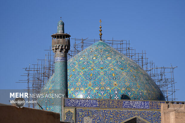ماجرای پُرزخم یک مرمت؛ «گنبد مسجد امام دچار اعوجاج شده و مشکل بزرگی نیست»
