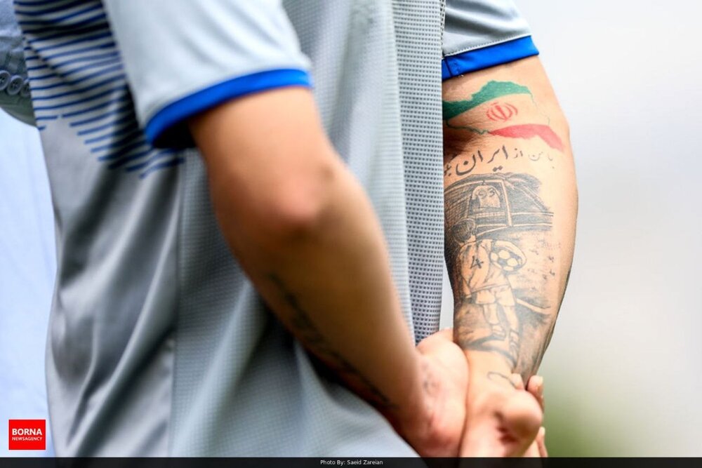 عکس | خالکوبی خاص روزبه؛ با من از ایران بگو!