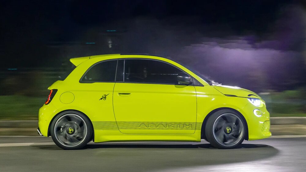 تصاویر | طراحی اسپرت و تهاجمی یکی از خاصترین ماشینهای جهان