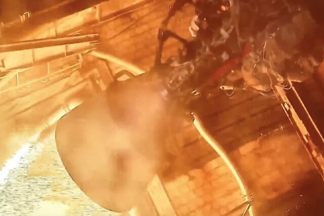 چین پیشرفتهترین موشکش را آزمایش کرد / عکس