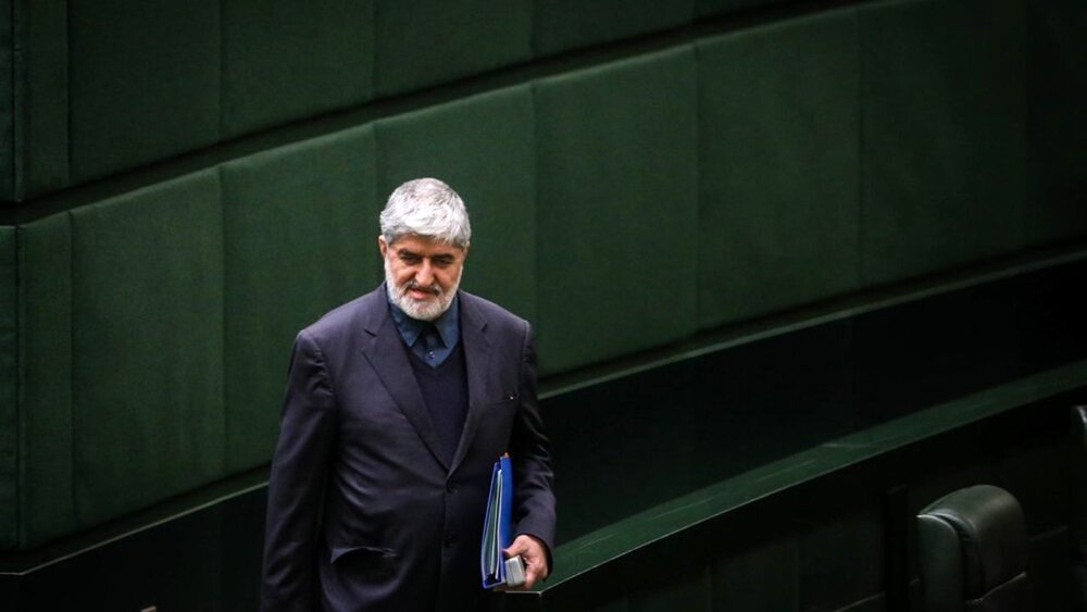 علی مطهری:«دوستان نادان» انقلاب موافق وضعیت موجود اند/اصلاحات به معنی عقب نشینی نیست/ افراد مطیع و متملق در انتخابات تأیید میشوند