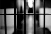 دادگستری: مینا یعقوبی، متهم به «هنجارشکنی» دو بار در زندان «اقدام به خودکشی» کرد ، با وثیقه آزاد شد