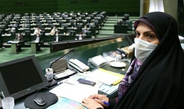 نماینده مجلس: چطور چنین پیشنهادهایی برای مجازات زنان در لایحه حجاب آمده است؟