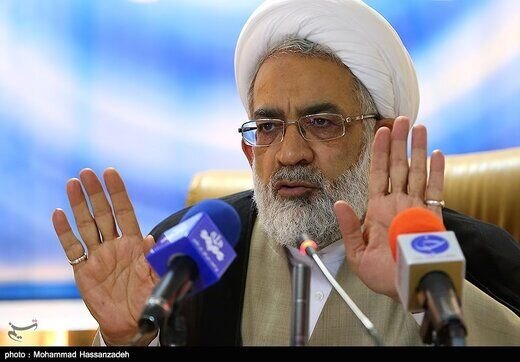 دادستان کل کشور: «وی پی ان» را میبندیم، بلافاصله، باز میکنند / بستن کل فضای مجازی، نه مورد تایید مئولان عالی نظام است و نه امکانپذیر
