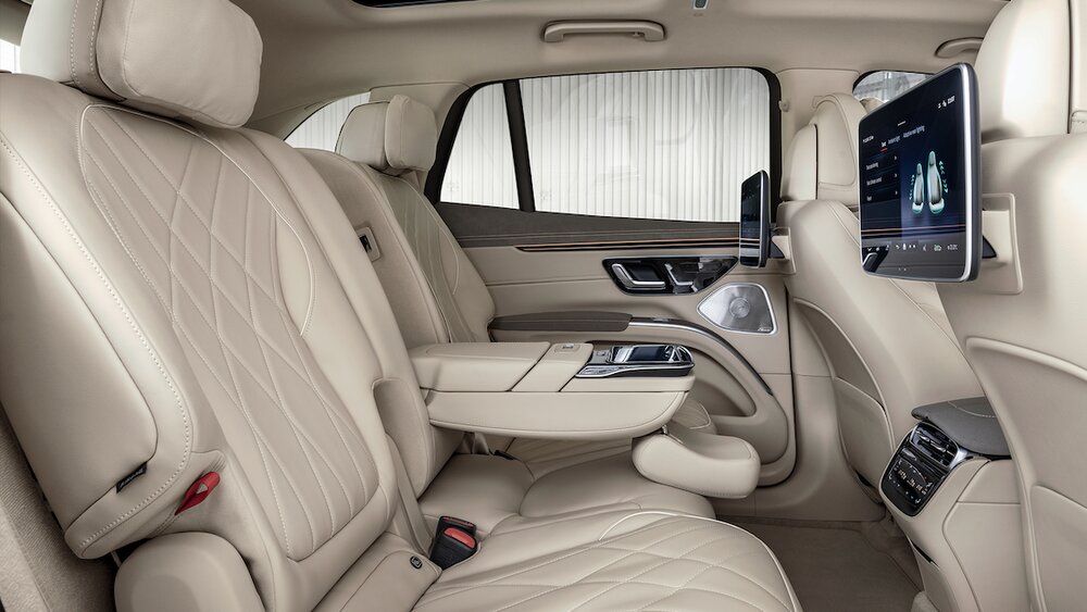 مرسدس بنز لوکسترین شاسی بلند برقی جهان را به نمایش گذاشت/ عکس