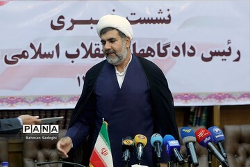 نماینده مجلس: هیچ آماری از بازداشت‌شدگان نداریم/ در مواجهه با فضای مجازی اصل را بر دروغ بگذاریم مگر اینکه نهادهای امنیتی و قضایی، حقیقت را اعلام کنند