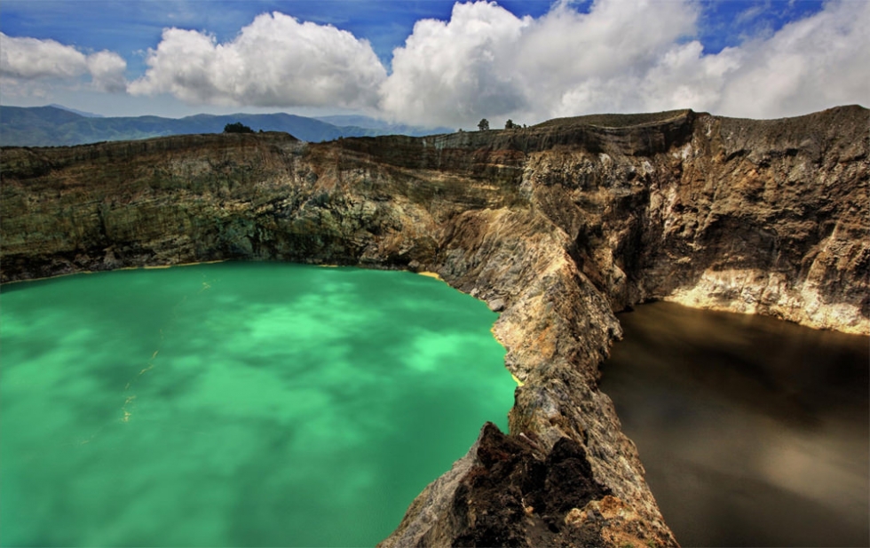 تصاویر | تغییر رنگ عجیب دریاچه ها در سراسر دنیا