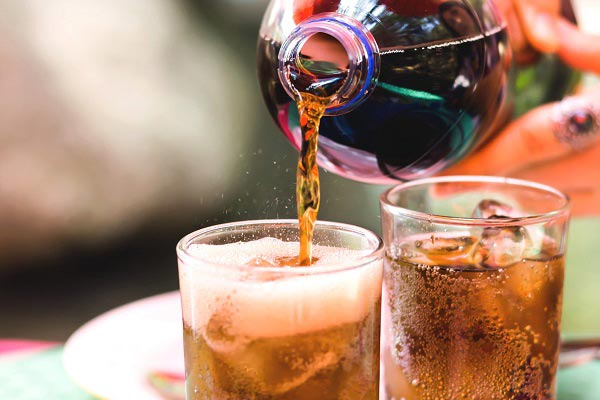 مصرف زیاد این ماده غذایی در مردان باعث کاهش جریان خون در پاها میشود