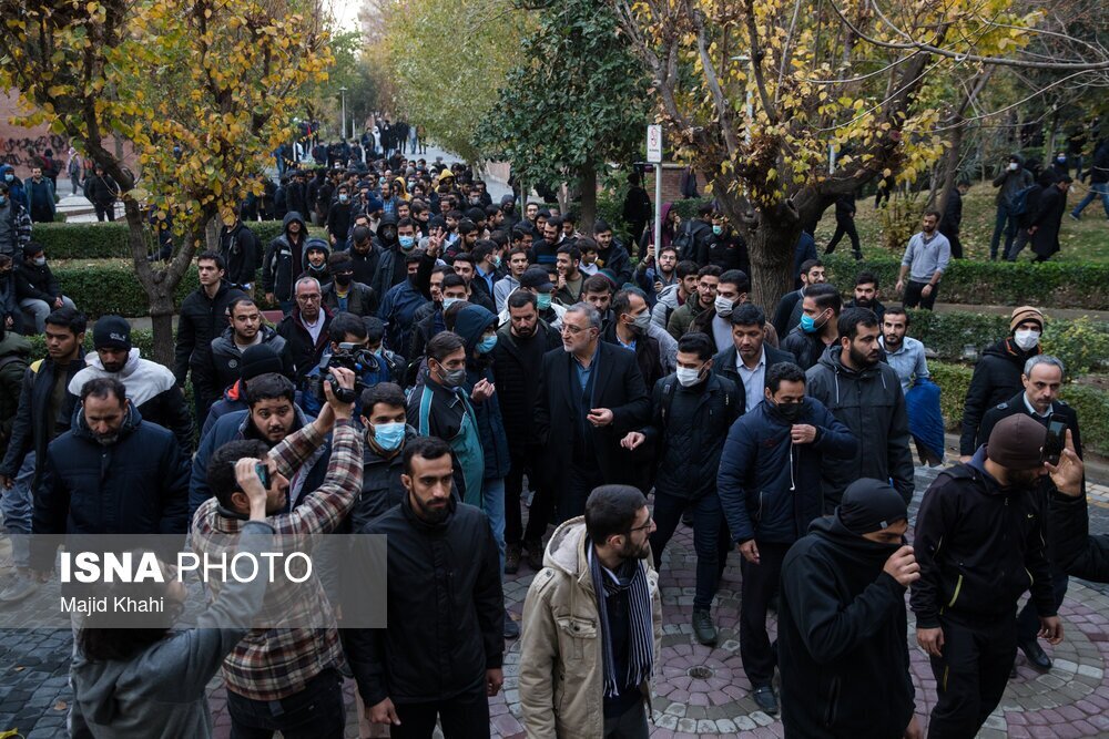 تصاویر نشست جنجالی زاکانی در دانشگاه شریف