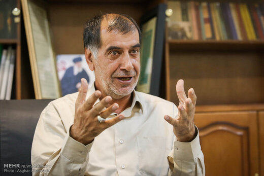 انتقاد باهنر از گاف «فنی یا عمدی صدا و سیما در پخش تصویری از رهبر انقلاب» / دشمنان مانور دادند؛ فیلم جعلی است یا مثلا بدل حضرت آقاست