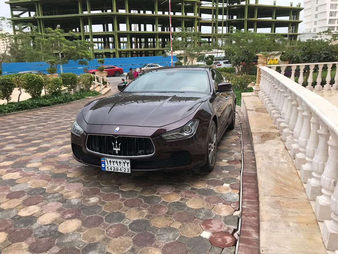 چگونه در کیش ماشین اجاره کنیم؟