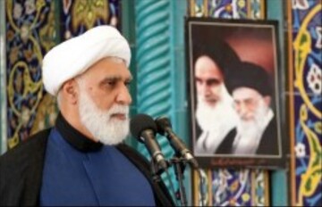 امام جمعه کیش: رفع مشکلات با پیگیری های مسوولانه و اقدامات عملی