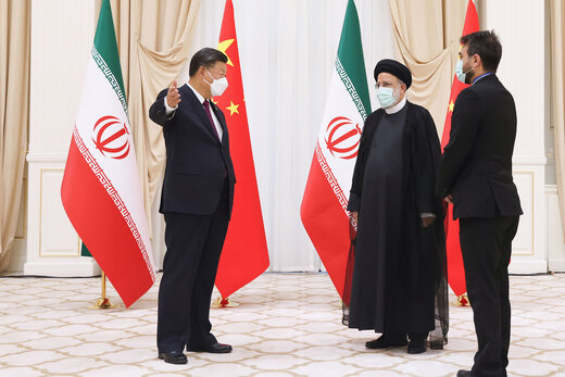 رئیسی، «راهبرد ملی ایران» را نقض کرد / قوچانی: امپریالیسم چین علیه ایران، محصول برهم خوردن استراتژی موازنه منفی