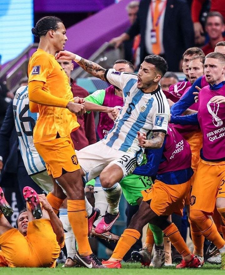 عکس | درگیری شدید بین بازیکنان آرژانتین و هلند