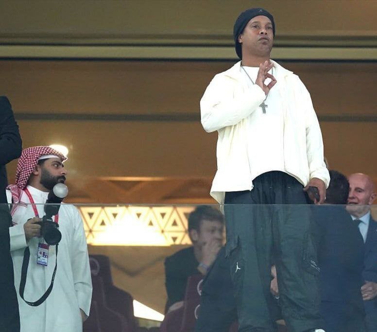 عکس | شاعر فوتبال تماشاگر دیدار آرژانتین و کرواسی