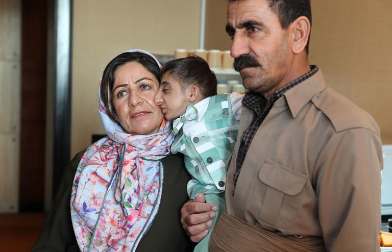 عکس | فردی ایرانی با 65 سانتیمتر قد، رکورد گینس را شکست!