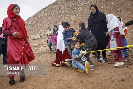 جشنواره طعم کتاب با عشایر