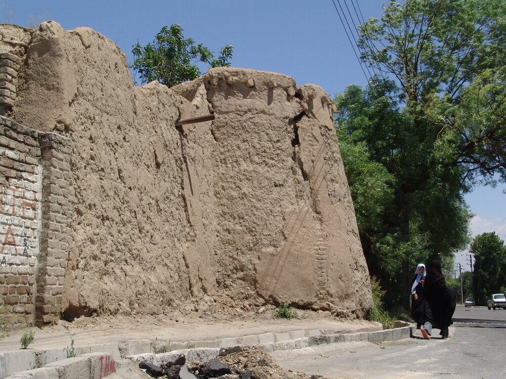 فروش روستایی خوشآبوهوا در پشت دروازه تهران / روزی که داماد شاه به جای هزار تومان، ۱۰ تومان داد!