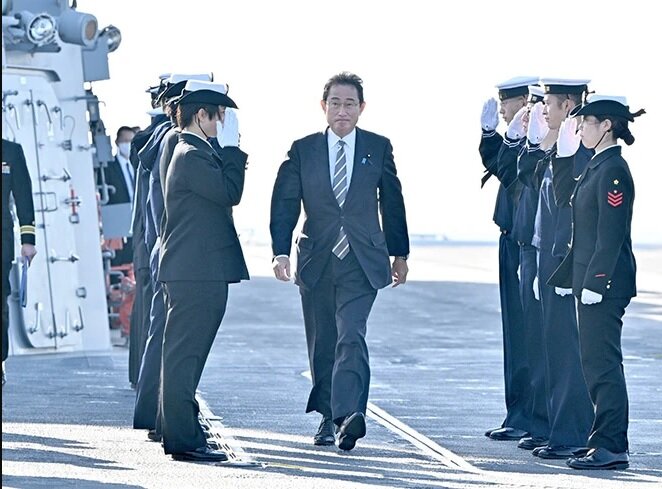 ژاپن سیگنالهای جنگ را احساس کرد/ توکیو برای نبرد احتمالی آماده میشود