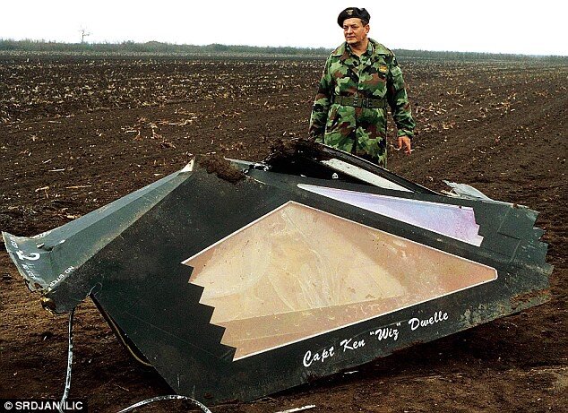 شکار جنگنده پنهانکار آمریکا با موشک قدیمی روسی / عکس