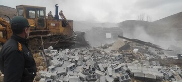 ۳ مورد ساخت و ساز غیر مجاز در شهرستان کوهرنگ تخریب شد