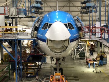 فیلم| محتویات عجیب داخل دماغه هواپیما فیلم| محتویات عجیب داخل دماغه هواپیما