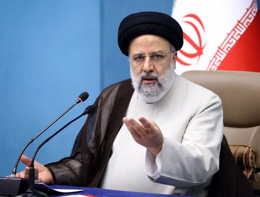 اعتماد: اینکه وعدههای رئیسی قابل اجرا نیست تعجب ندارد؛ عجیب آن است که میگوید به وعدههایش عمل کرده! اعتماد: اینکه وعدههای رئیسی قابل اجرا نیست تعجب ندارد؛ عجیب آن است که میگوید به وعدههایش عمل کرده!