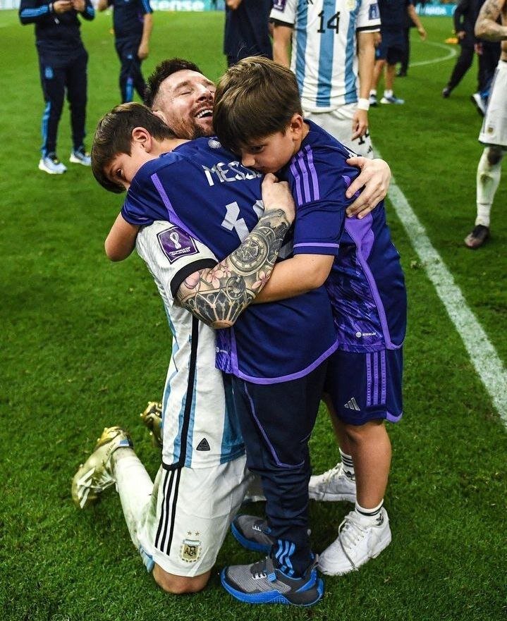 عکس | جشن خانوادگی مسی پس از فتح جام جهانی