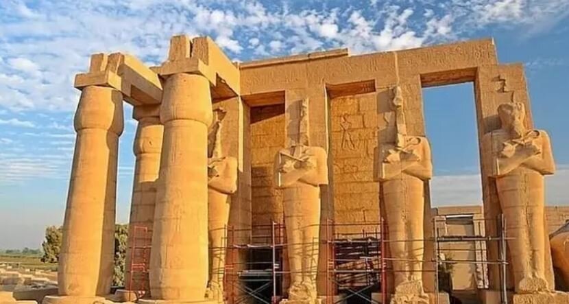 سنگ‌های عظیم و عجیبی که توسط انسان‌های باستانی جابه‌جا شده‌اند / عکس