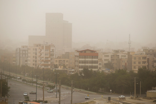 5784768 - یک شهر از نظر آلودگی از تهران پیش افتاد