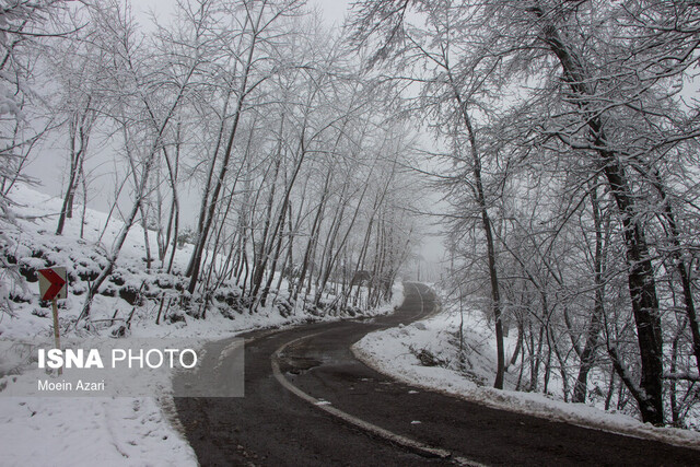 برف و باران در جادههای 23 استان کشور / ترافیک پرحجم در 4 محور و افزایش ترددهای بینشهری 2