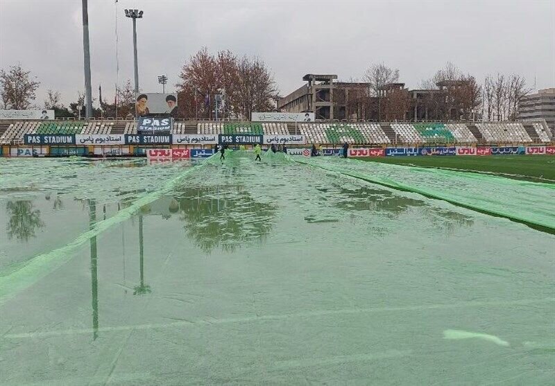 عکس| وضعیت نامناسب زمین مسابقه لیگ برتری