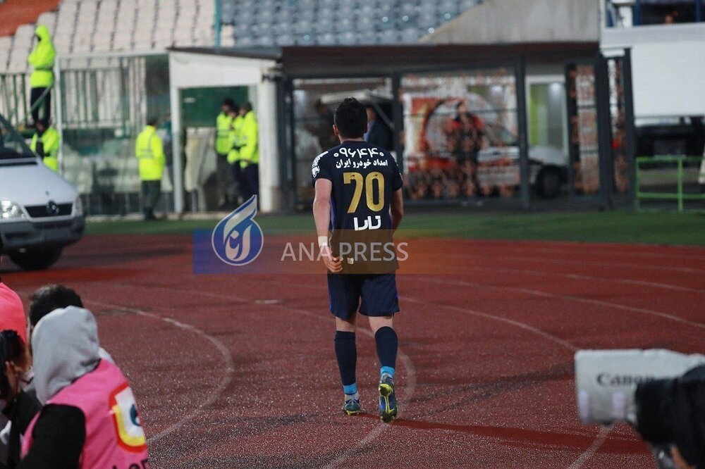 عکس | قهر مهاجم سابق پرسپولیس در آزادی