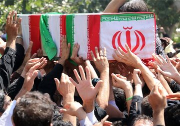 تشییع پیکر مطهر شهدای گمنام در بندرعباس