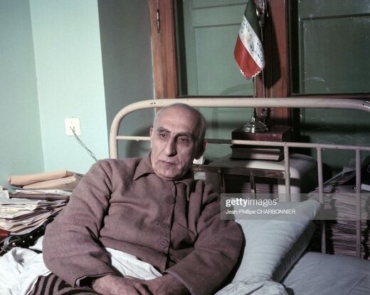 ناگفتههای پزشک مصدق در «حصر» / رهایش میکردند، شاید چند سالی بیشتر زنده میماند ناگفتههای پزشک مصدق در «حصر» / رهایش میکردند، شاید چند سالی بیشتر زنده میماند
