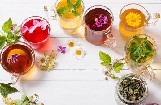 فواید و مضرات مصرف دمنوشهای گیاهی / توصیههای طب سنتی برای پیشگیری و درمان این بیماریها