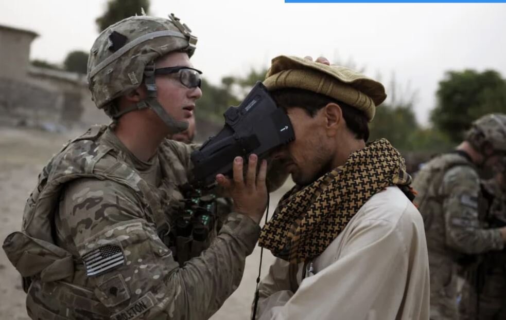 خطر امنیتی بزرگ برای پرسنل ارتش آمریکا با فروش یک دستگاه ساده / عکس