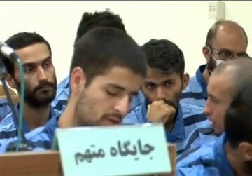 وکیل محمد قبادلو: اعاده دادرسی موکلم، ثبت شده / دیوان عالی کشور باید دستور توقف اجرای حکم اعدام بدهد + تصویر