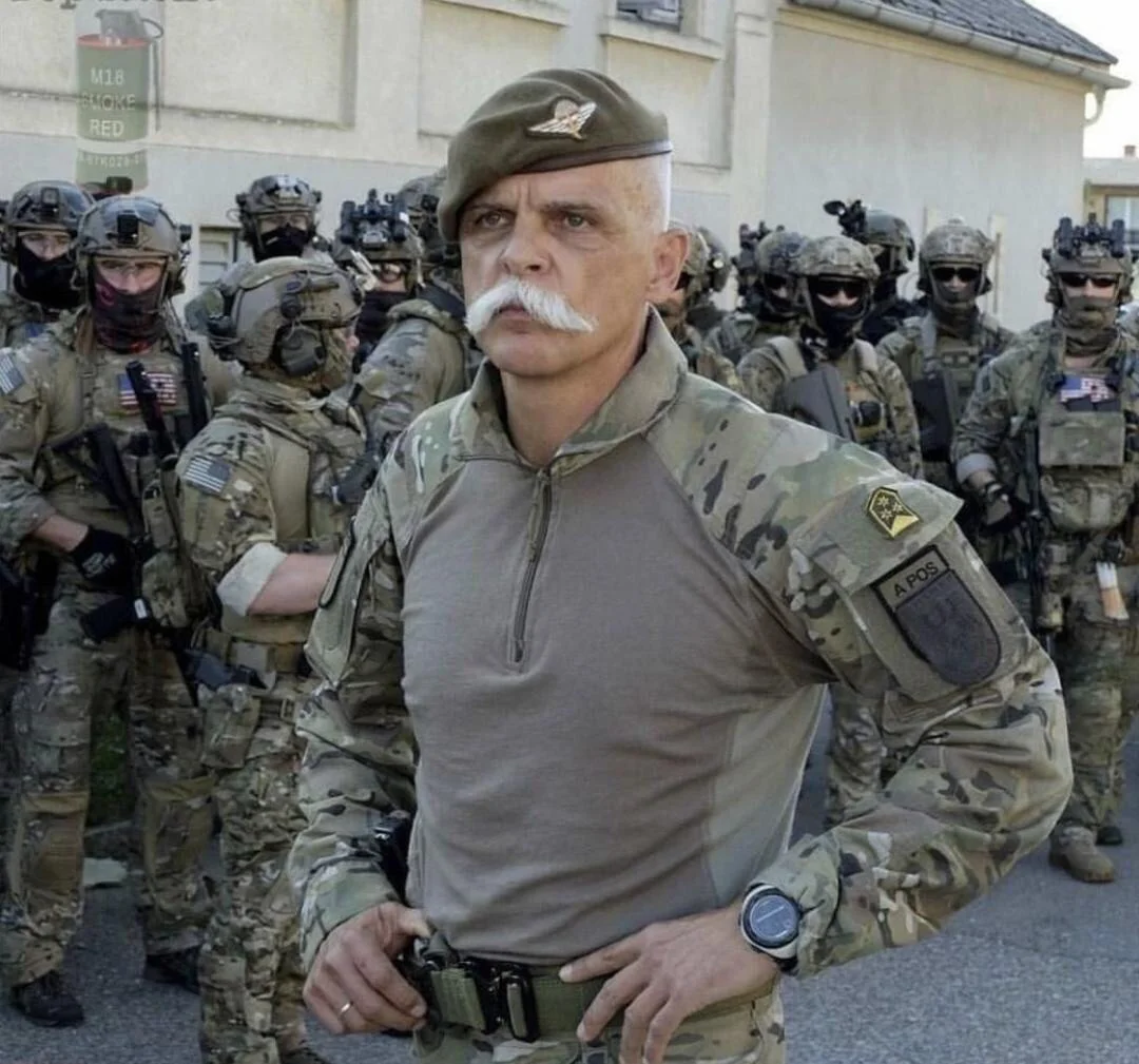 عکس | از فرمان شکار انسان تا خرابکاری حرفهای؛ مشهوترین یگانهای ویژه در دنیا چه میکنند؟