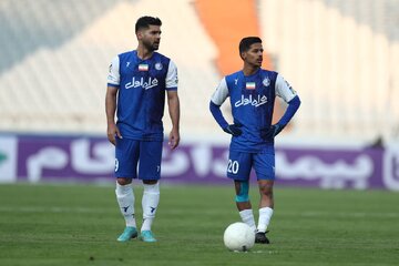 تاخیر در برگزاری دیدار تراکتور و استقلال تاخیر در برگزاری دیدار تراکتور و استقلال