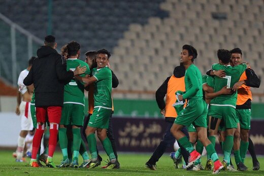 عکس | تصاویری از حضور زنان در ورزشگاه‌های عراق