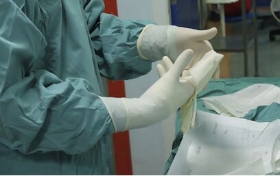 پزشکانی با درآمد زیر خط فقر / خطر کمبود در برخی رشتههای مادر پزشکی